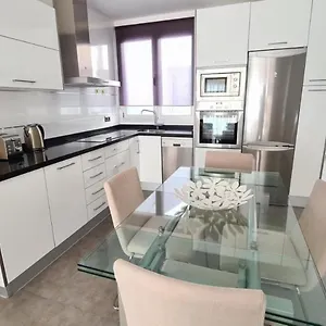 apartment-la-cruz-8-silhouse.es-andalucia.com/